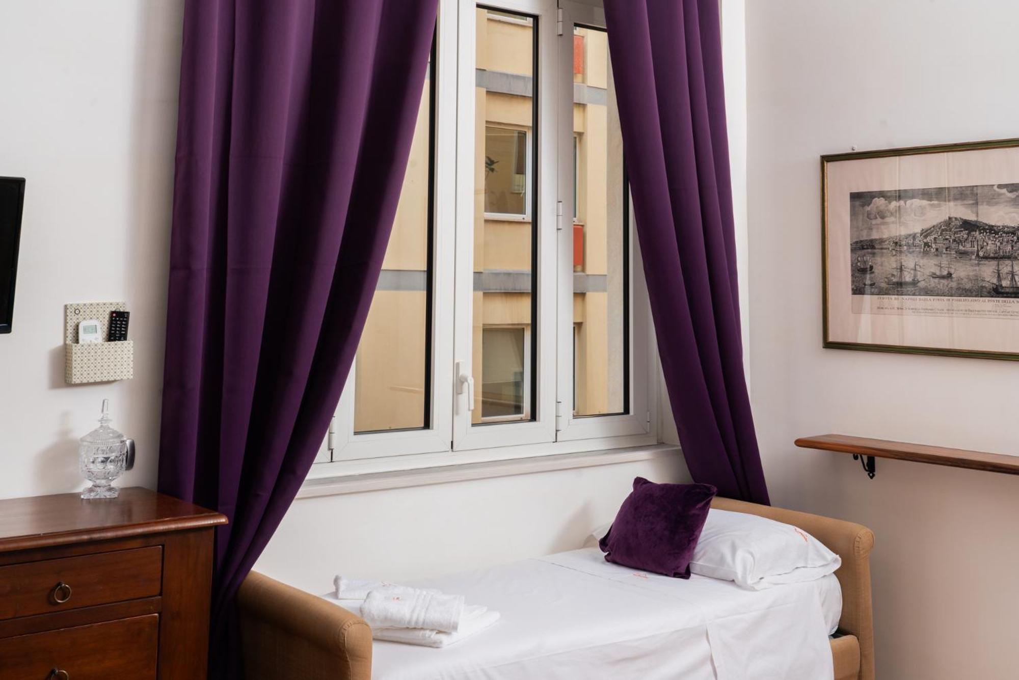 Suite Cervantes Νάπολη Εξωτερικό φωτογραφία