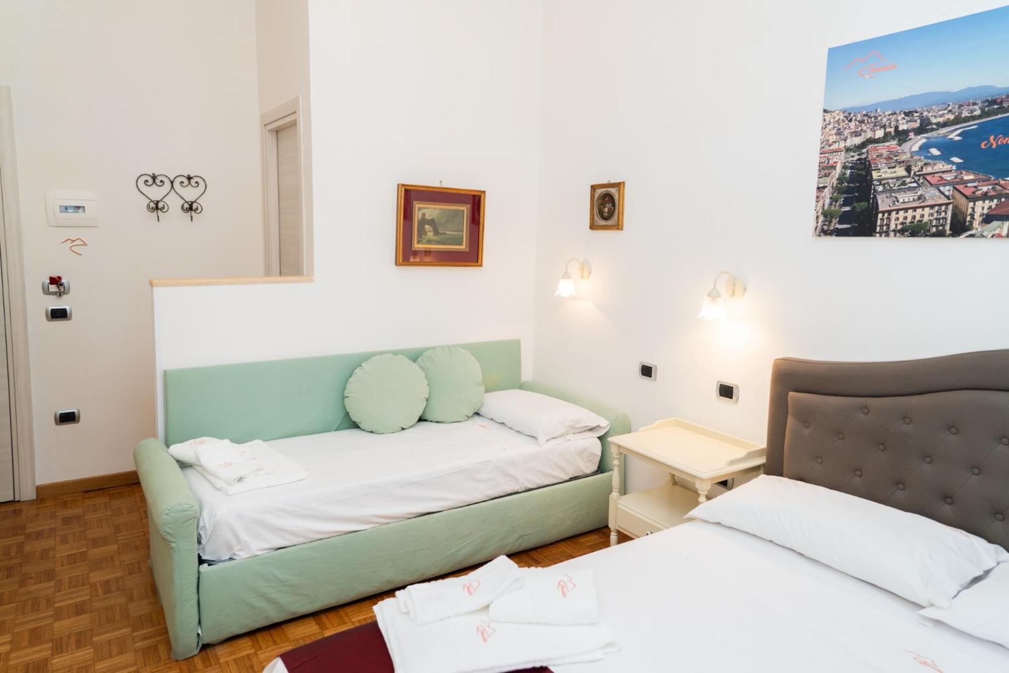 Suite Cervantes Νάπολη Εξωτερικό φωτογραφία