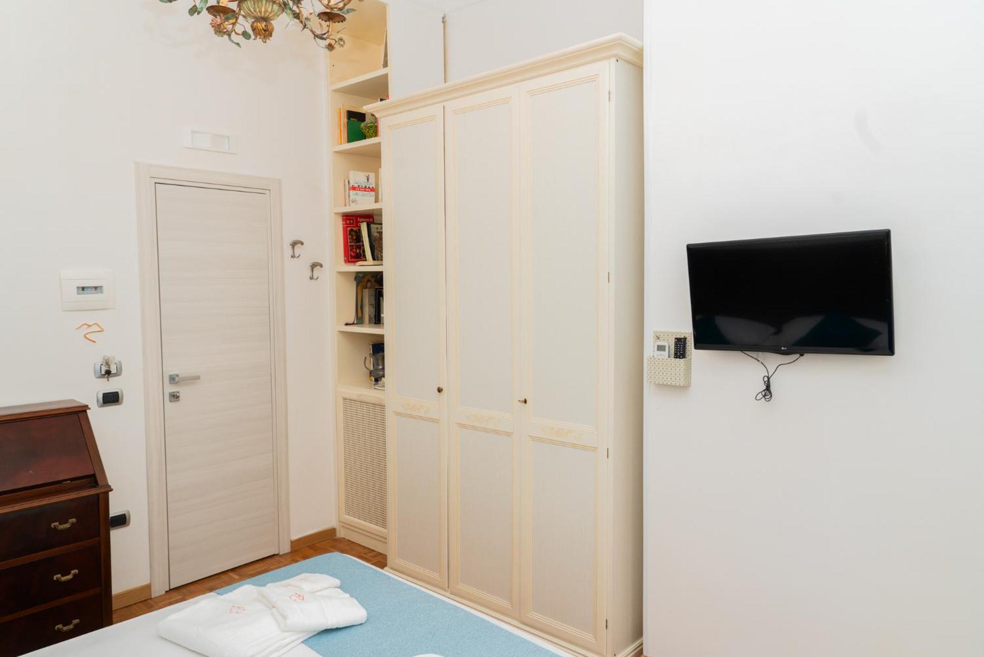 Suite Cervantes Νάπολη Εξωτερικό φωτογραφία